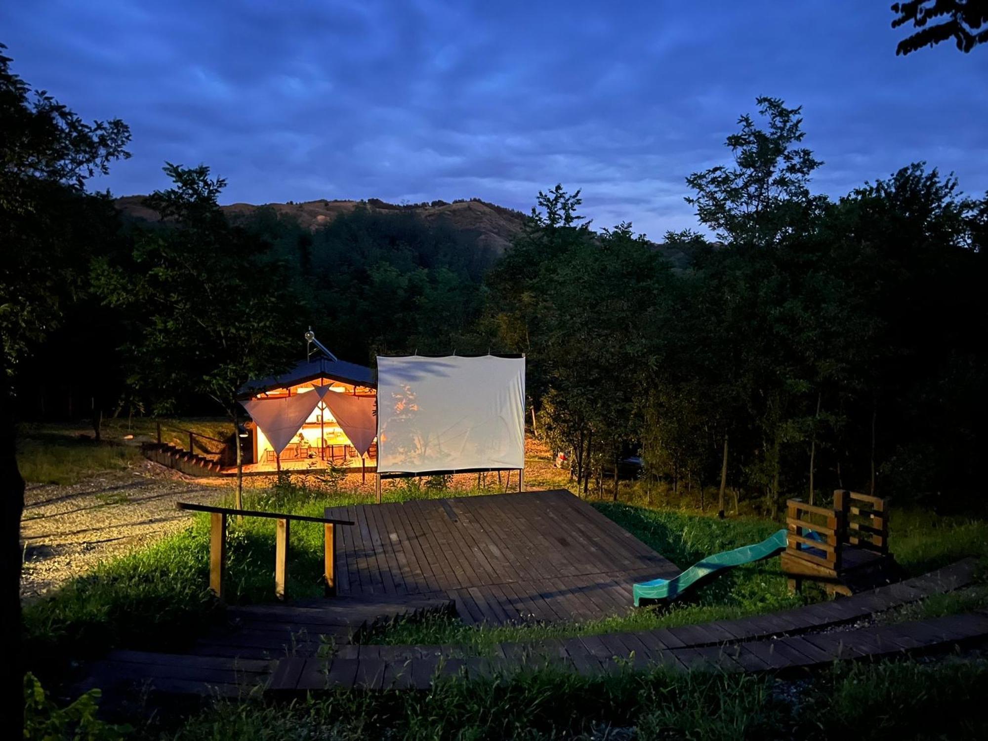 Hotel Deleni Retreat - Glamping Buzau Exterior foto